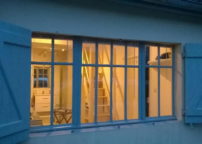 L\'Atelier A 100 M De Tarbes Sud