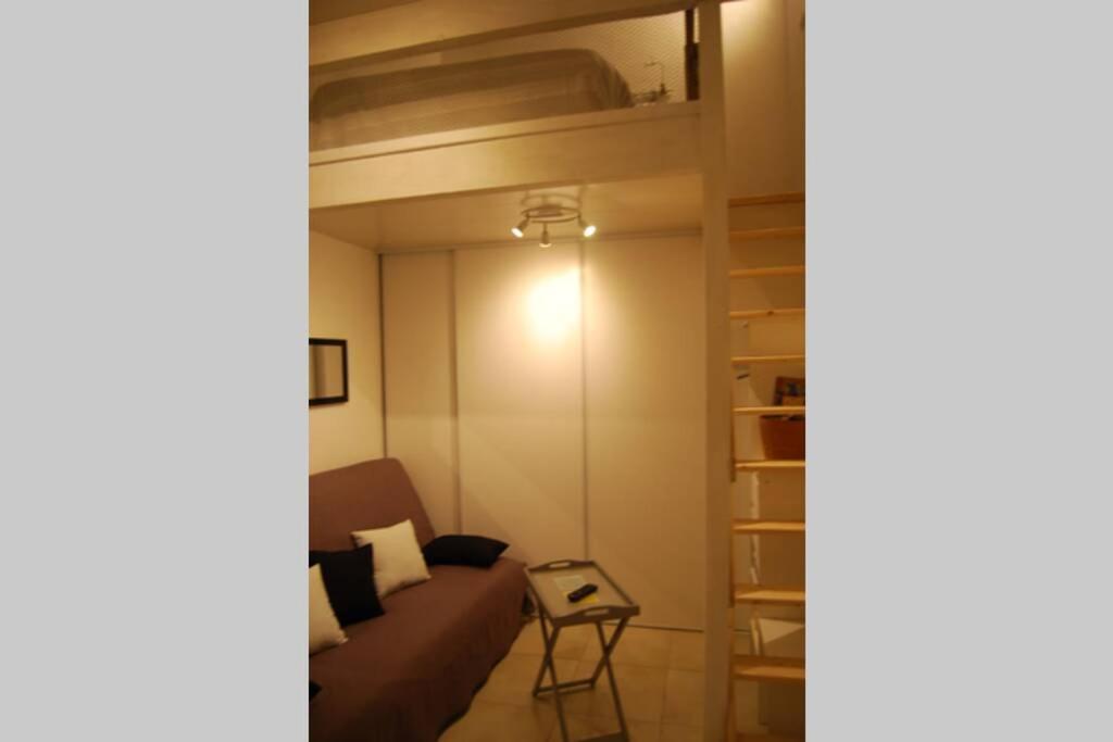 L'atelier A 100 M De Tarbes Sud Holiday home *